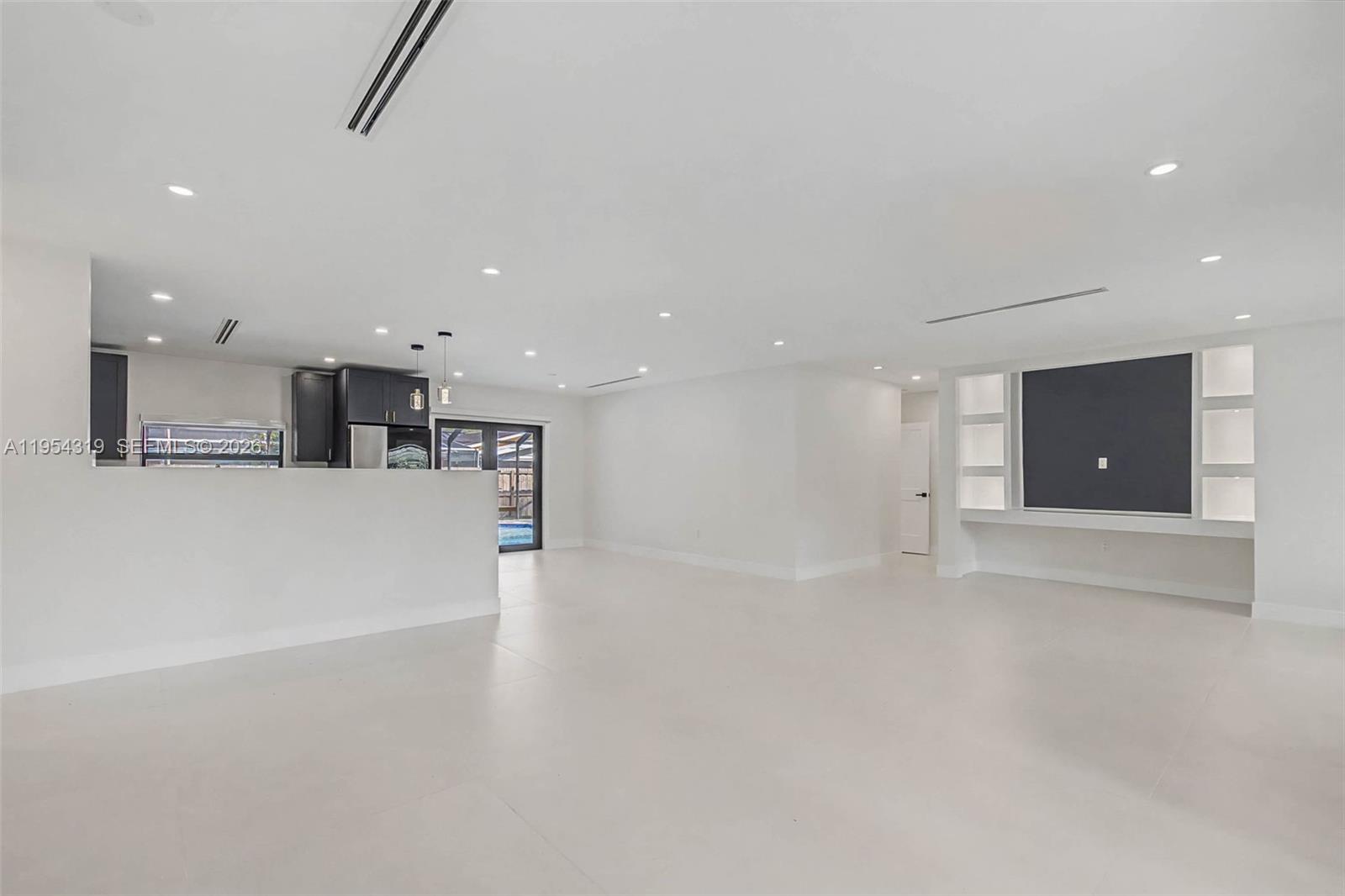 CUTLER HOMESITES - Residential