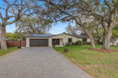 7505 SW 167th St Palmetto Bay FL 33157