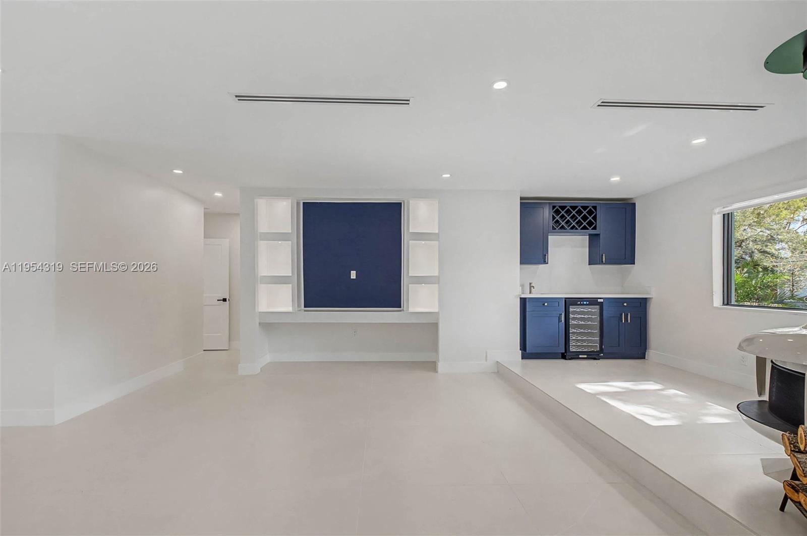 CUTLER HOMESITES - Residential