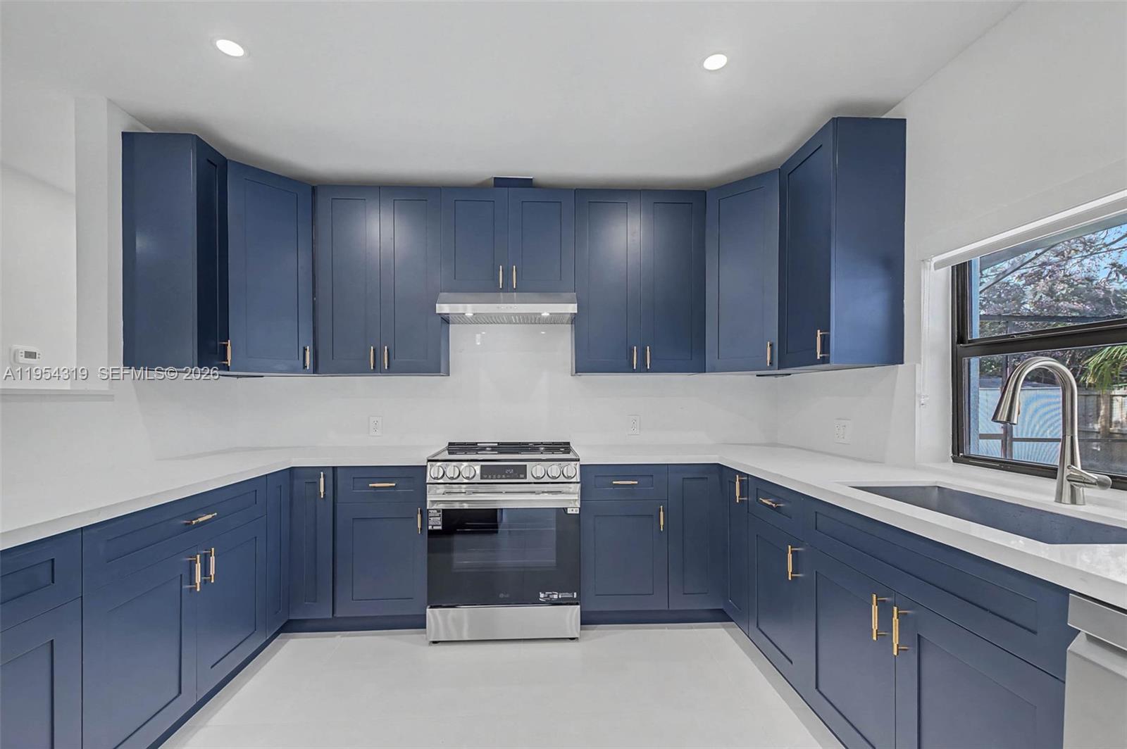 CUTLER HOMESITES - Residential