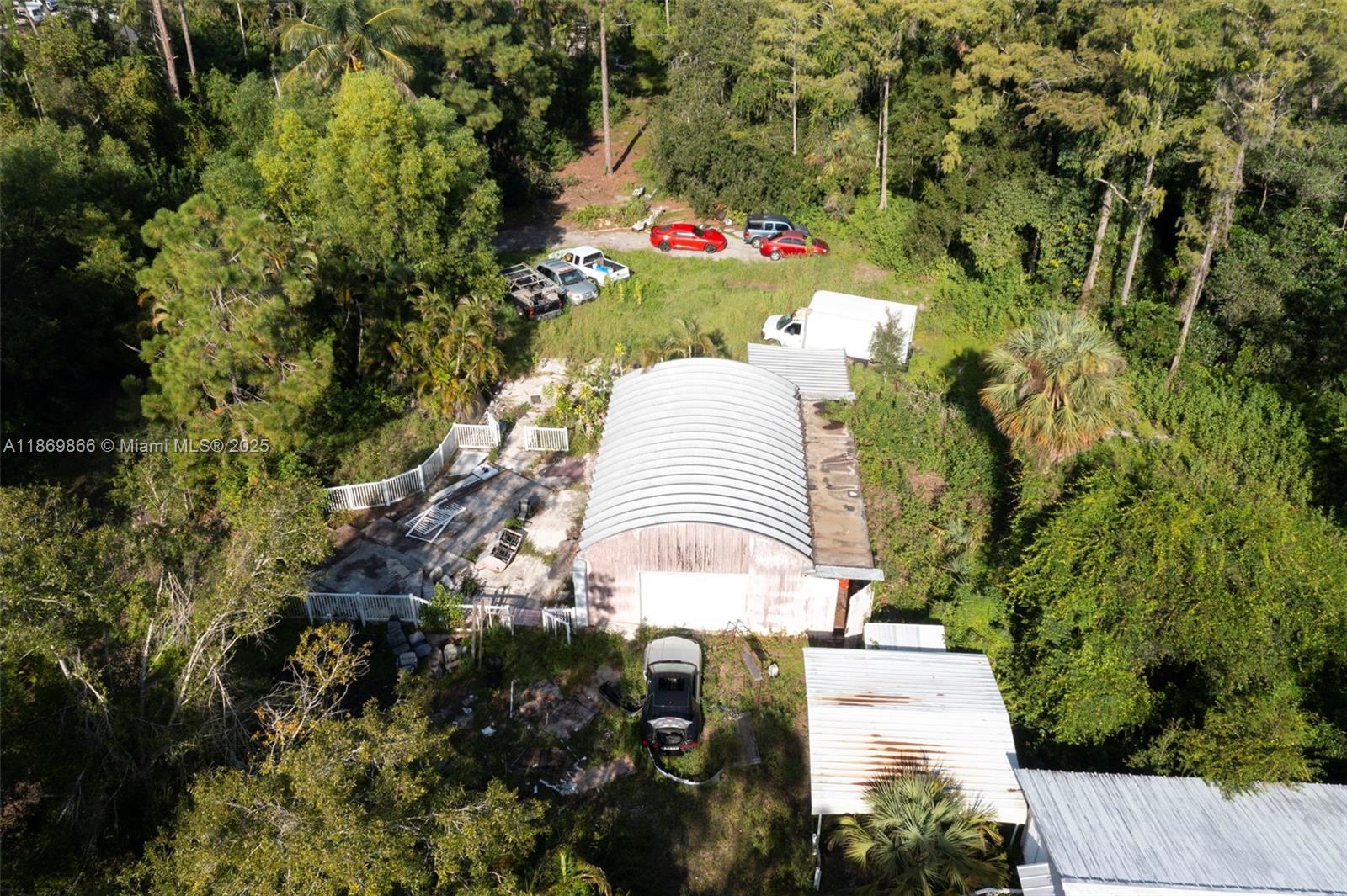 SAN CARLOS PARK - Land