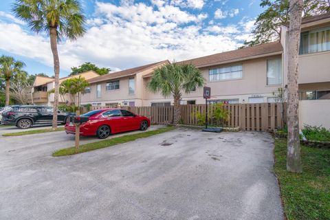 A home in Plantation