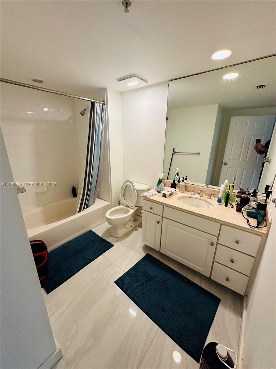 CITE CONDO - Residential Lease