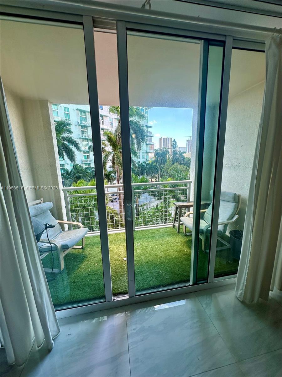 CITE CONDO - Residential Lease