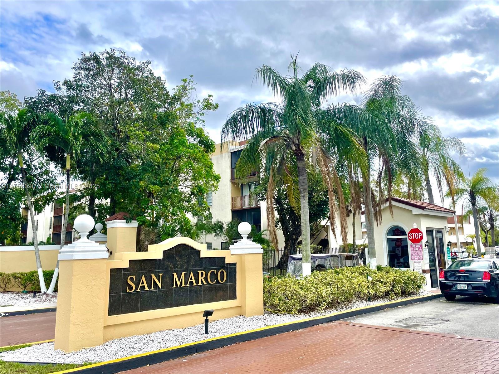 8850 Fontainebleau Blvd 404, Miami, Broward County, Florida - 1 Bedrooms  
1 Bathrooms - 