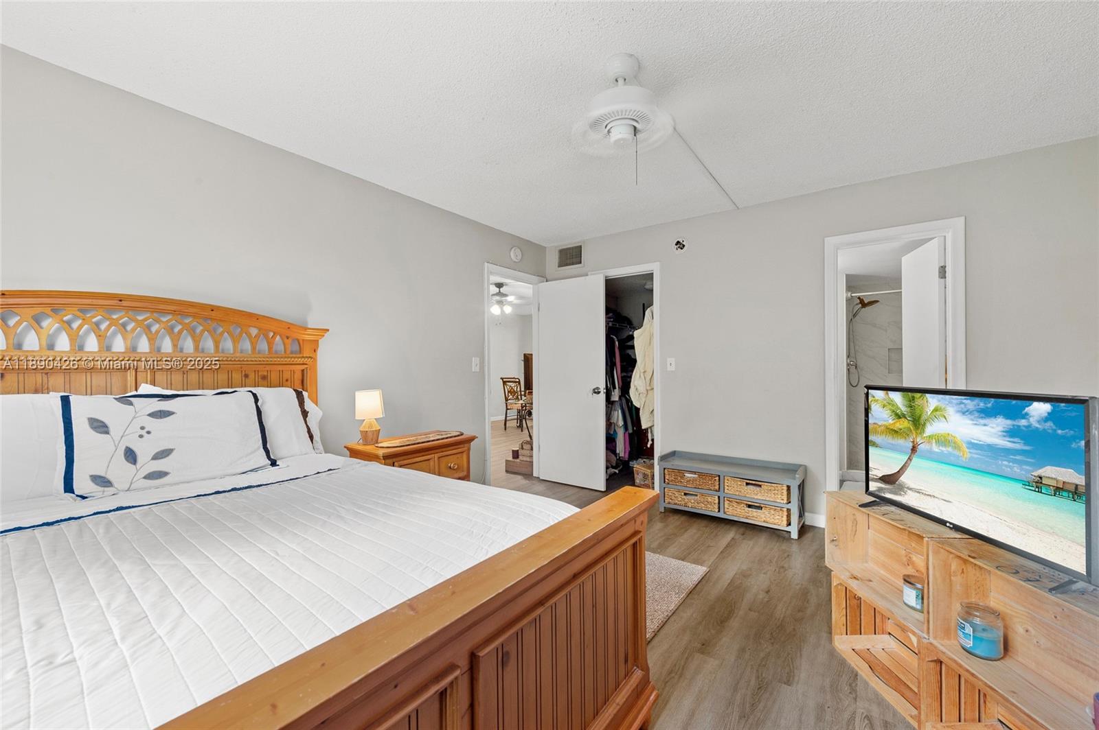 NATURA CONDO NO 3 - Residential