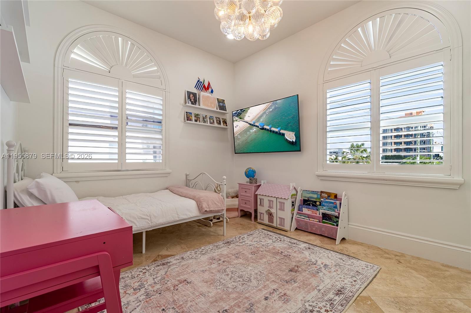 SURFSIDE VILLAS - Residential