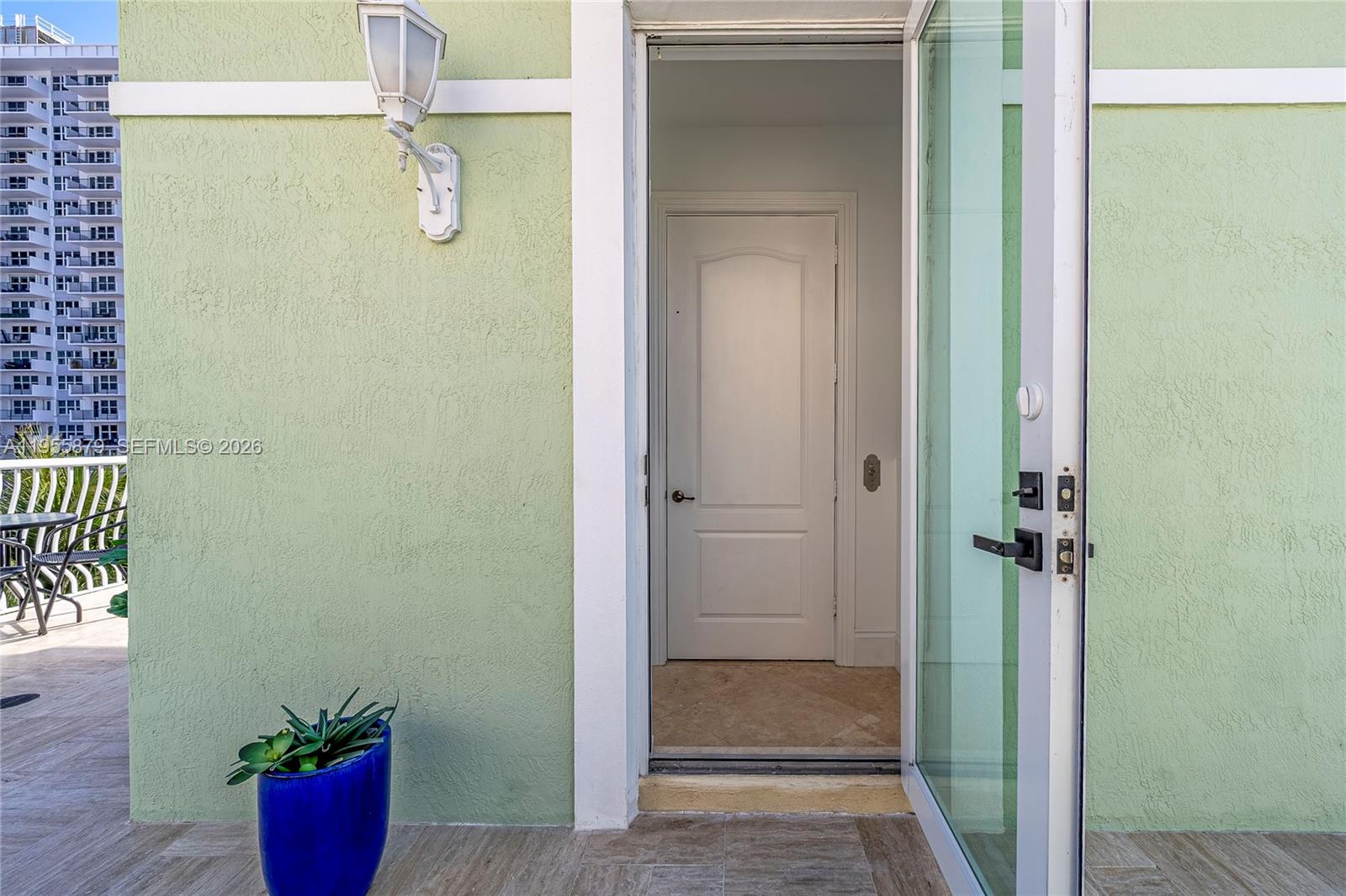 SURFSIDE VILLAS - Residential