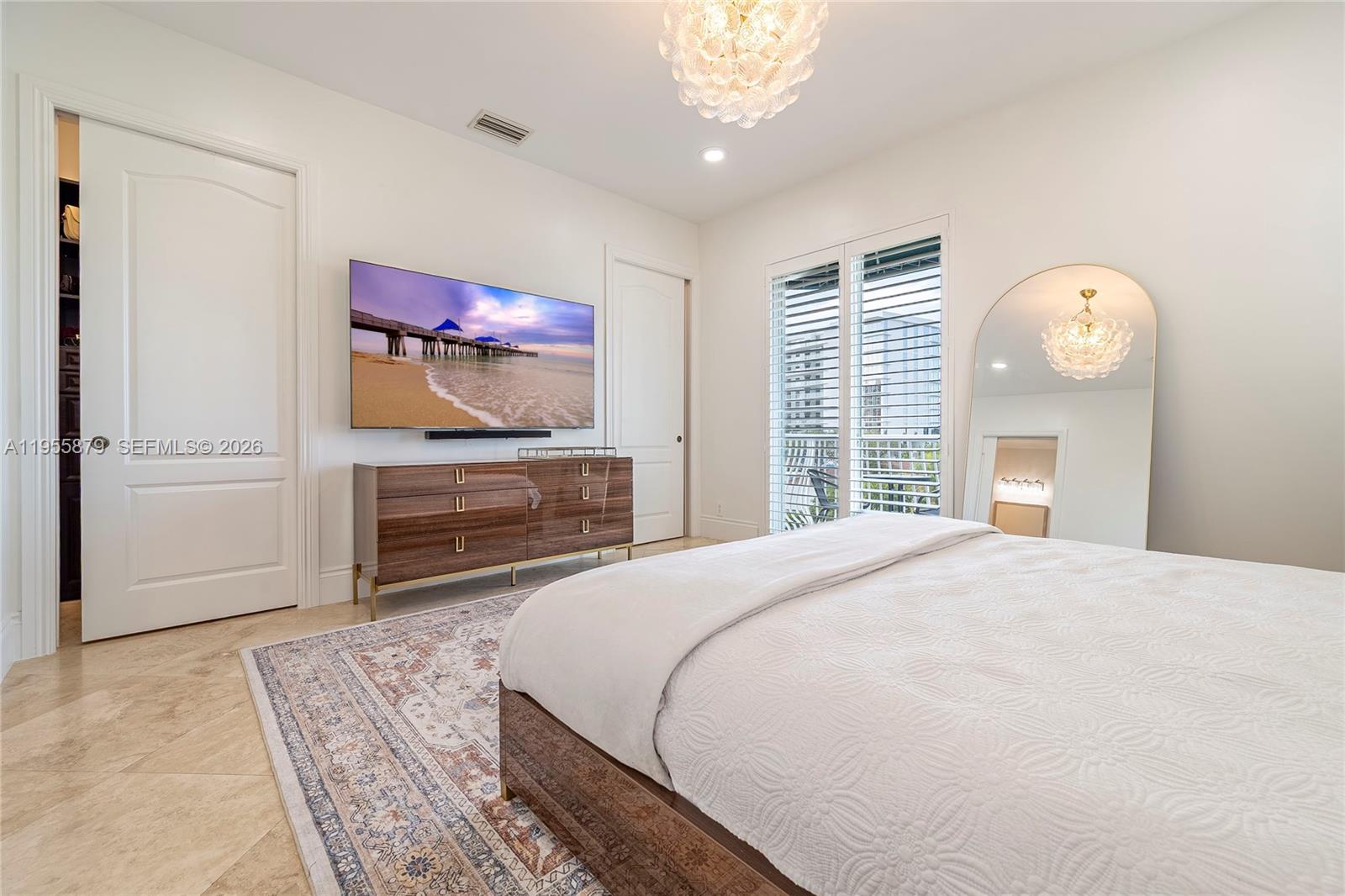 SURFSIDE VILLAS - Residential