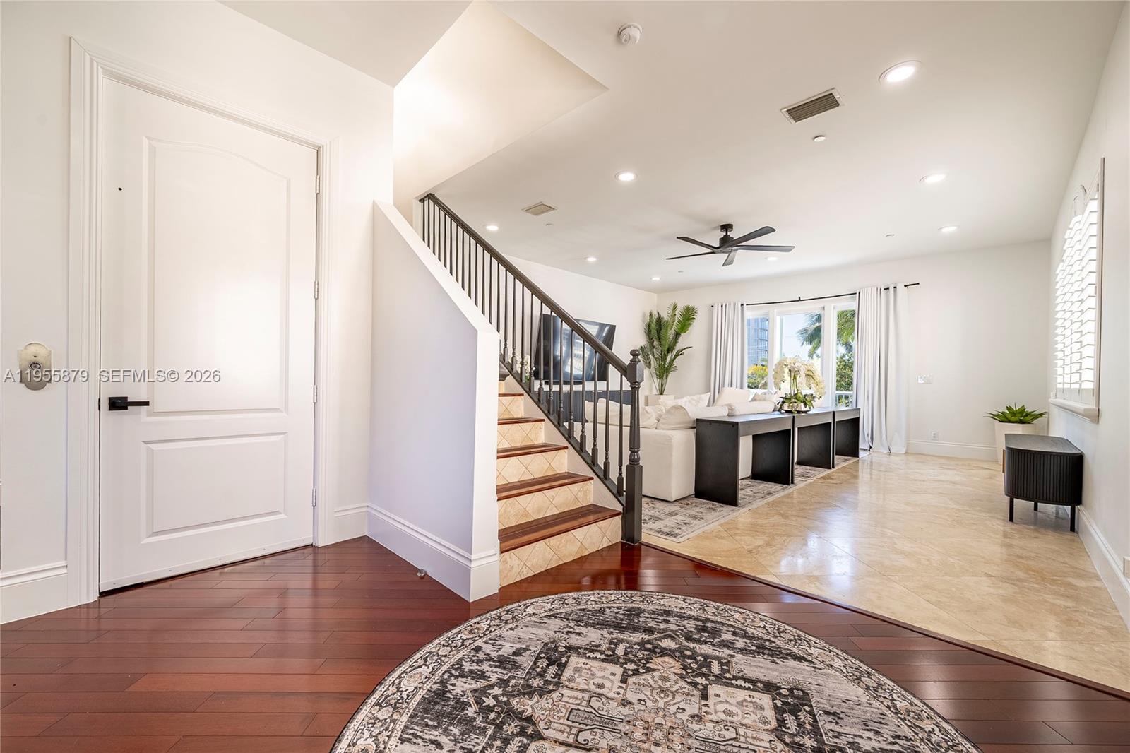 SURFSIDE VILLAS - Residential