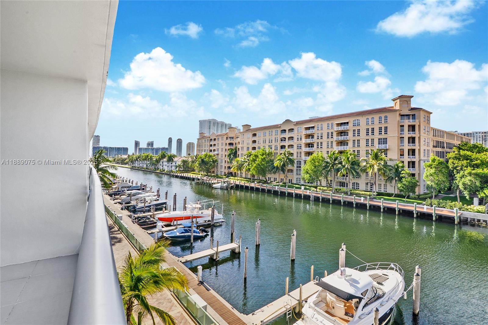 ARTECH RESIDENCES AT AVEN - Residential Lease