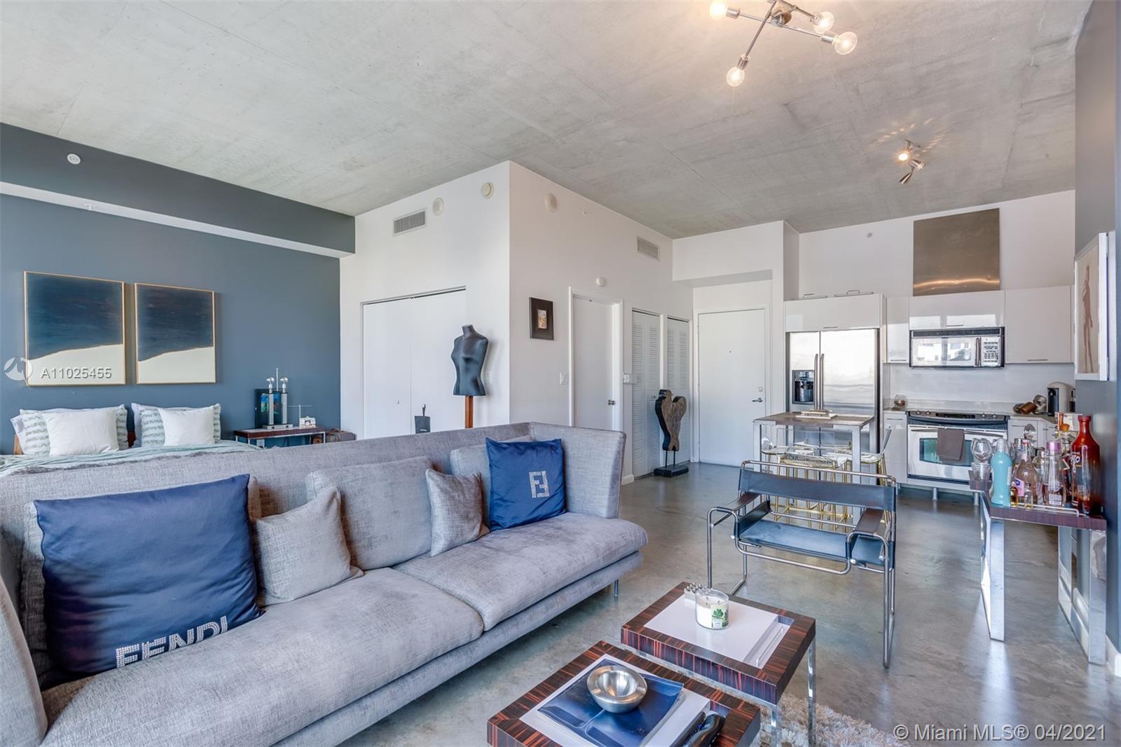 THE LOFT DOWNTOWN II COND - Residential Lease