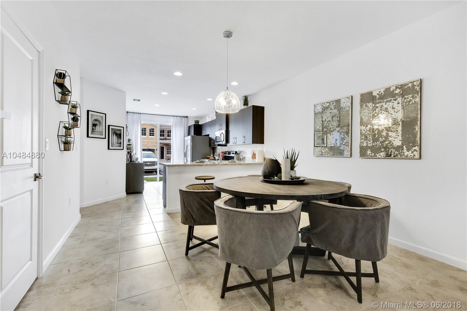 Palm Breeze - Residential