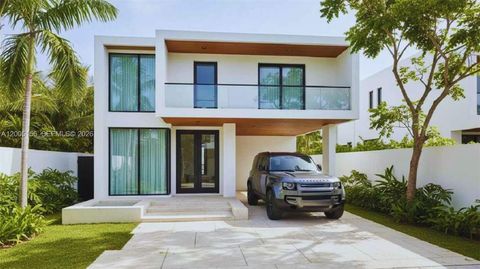 Photo of 3637 Frow Ave, Miami, FL 33133 (MLS # A12005156)