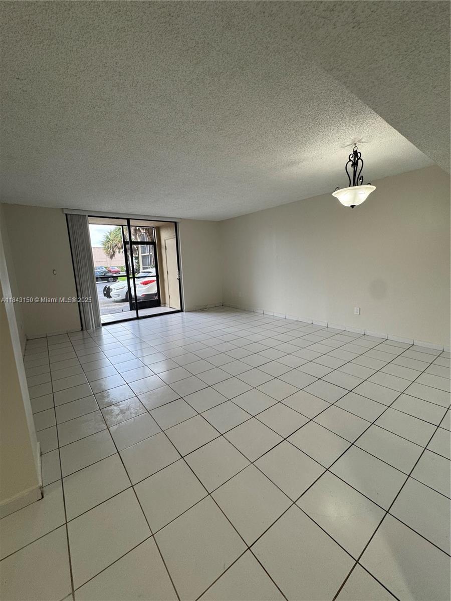 8615 NW 8th St 120