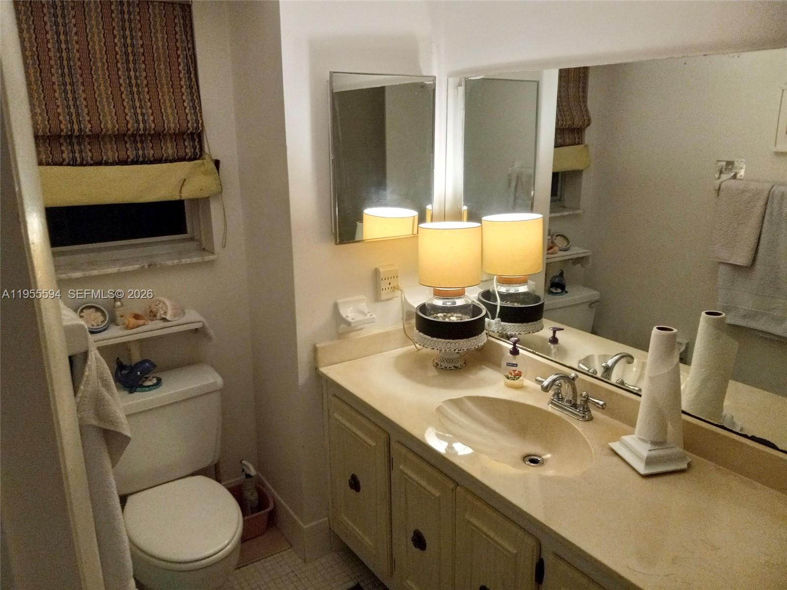 LAKE FOREST CONDO - Residential