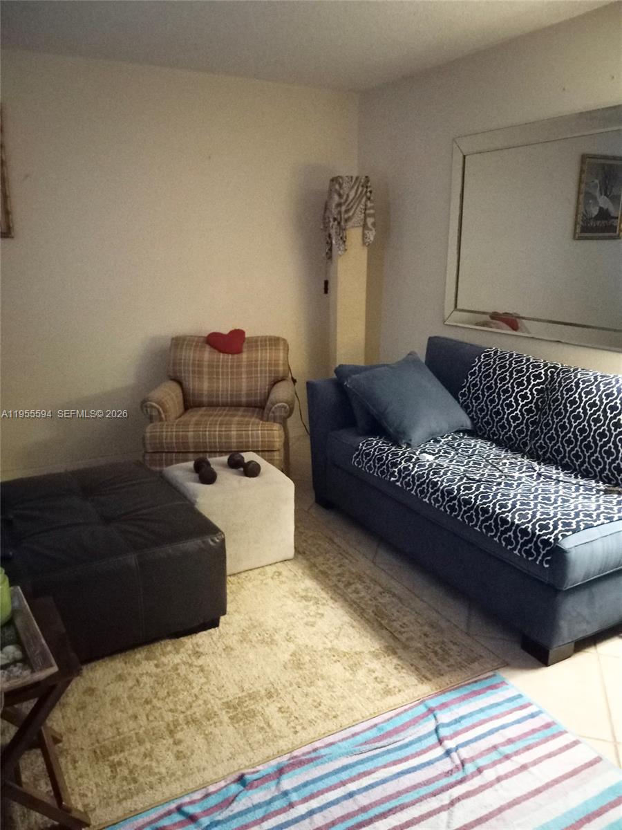 LAKE FOREST CONDO - Residential