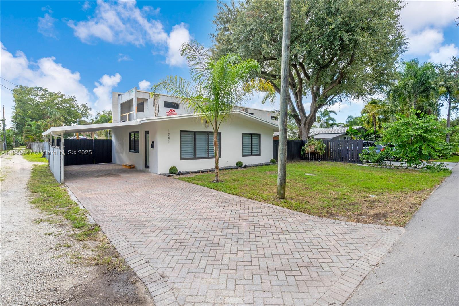 EVERGLADE LAND SALES CO - Residential