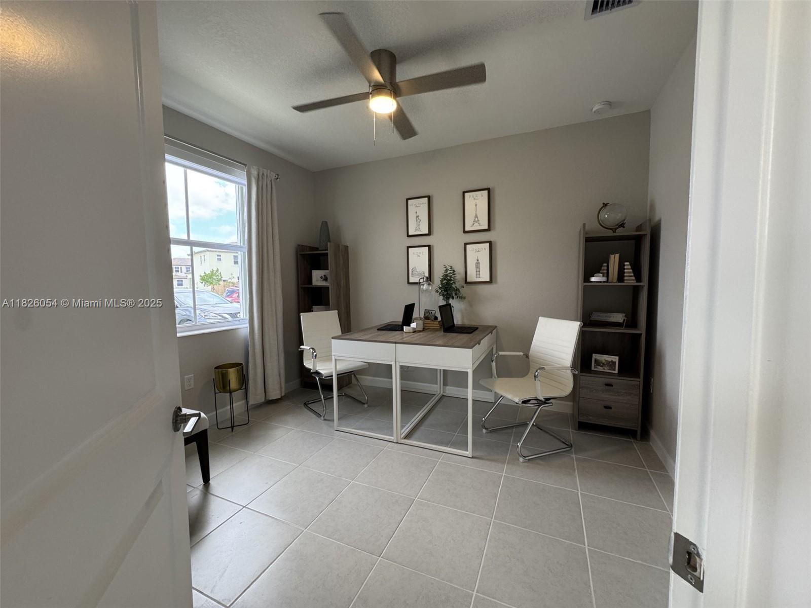 2856 SE 26th Ter .
