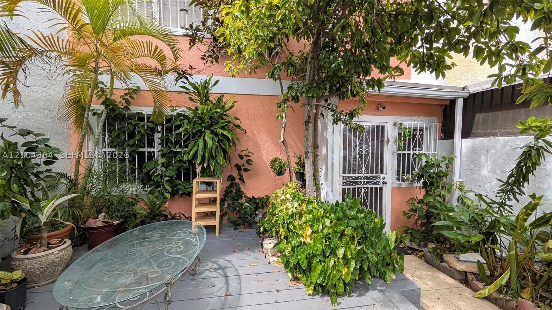 502 NW 11th St