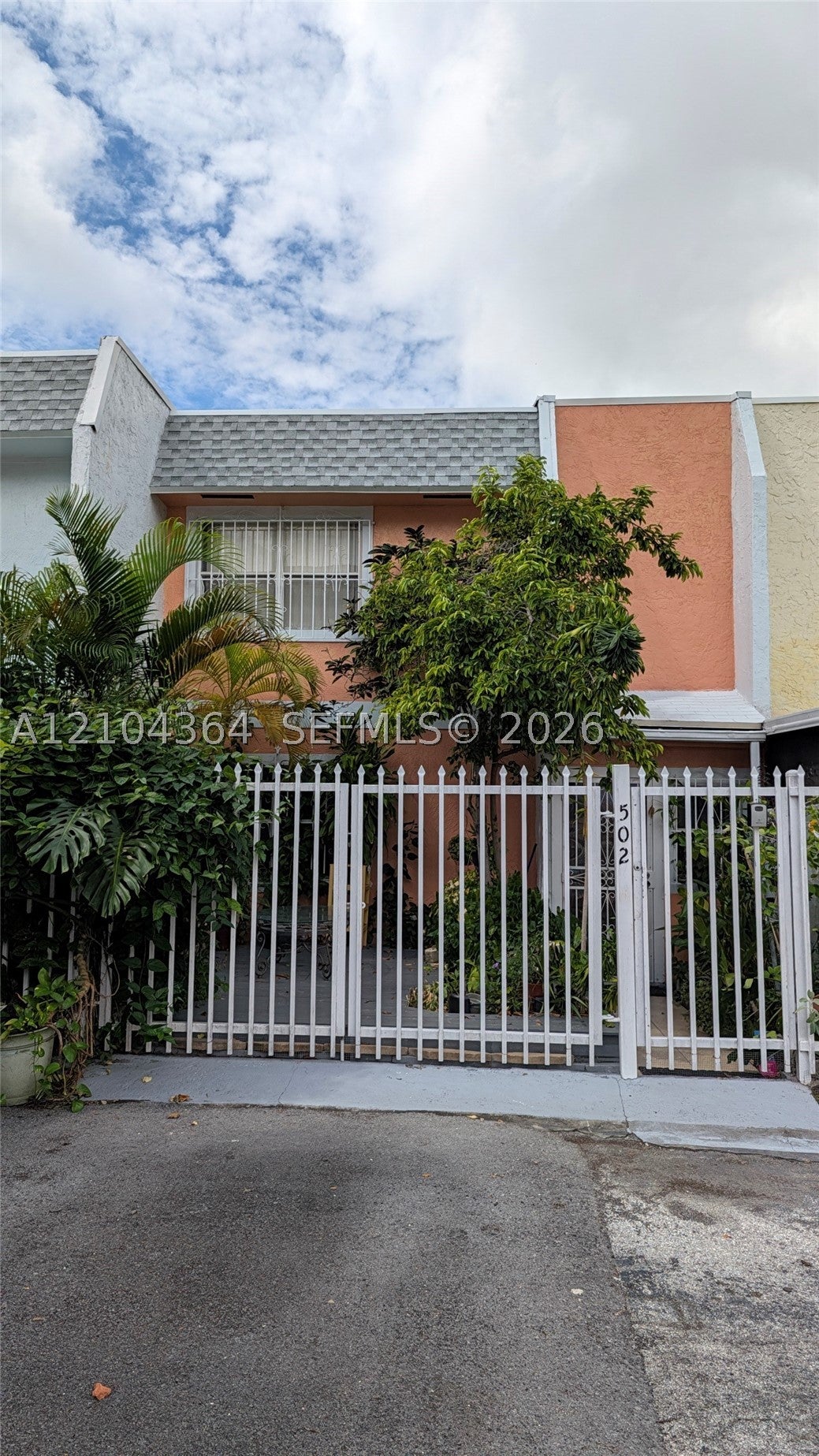 502 NW 11th St