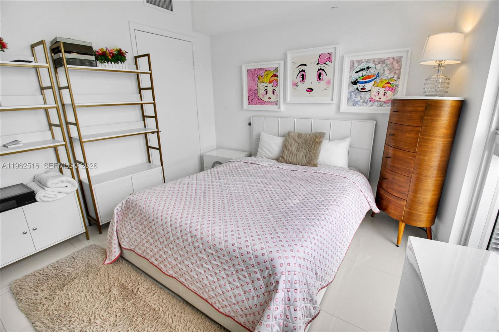 ICONBRICKELL CONDO NO 1 - Residential