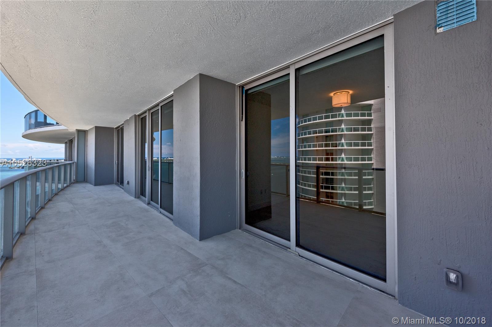 ARIA ON THE BAY - Residential