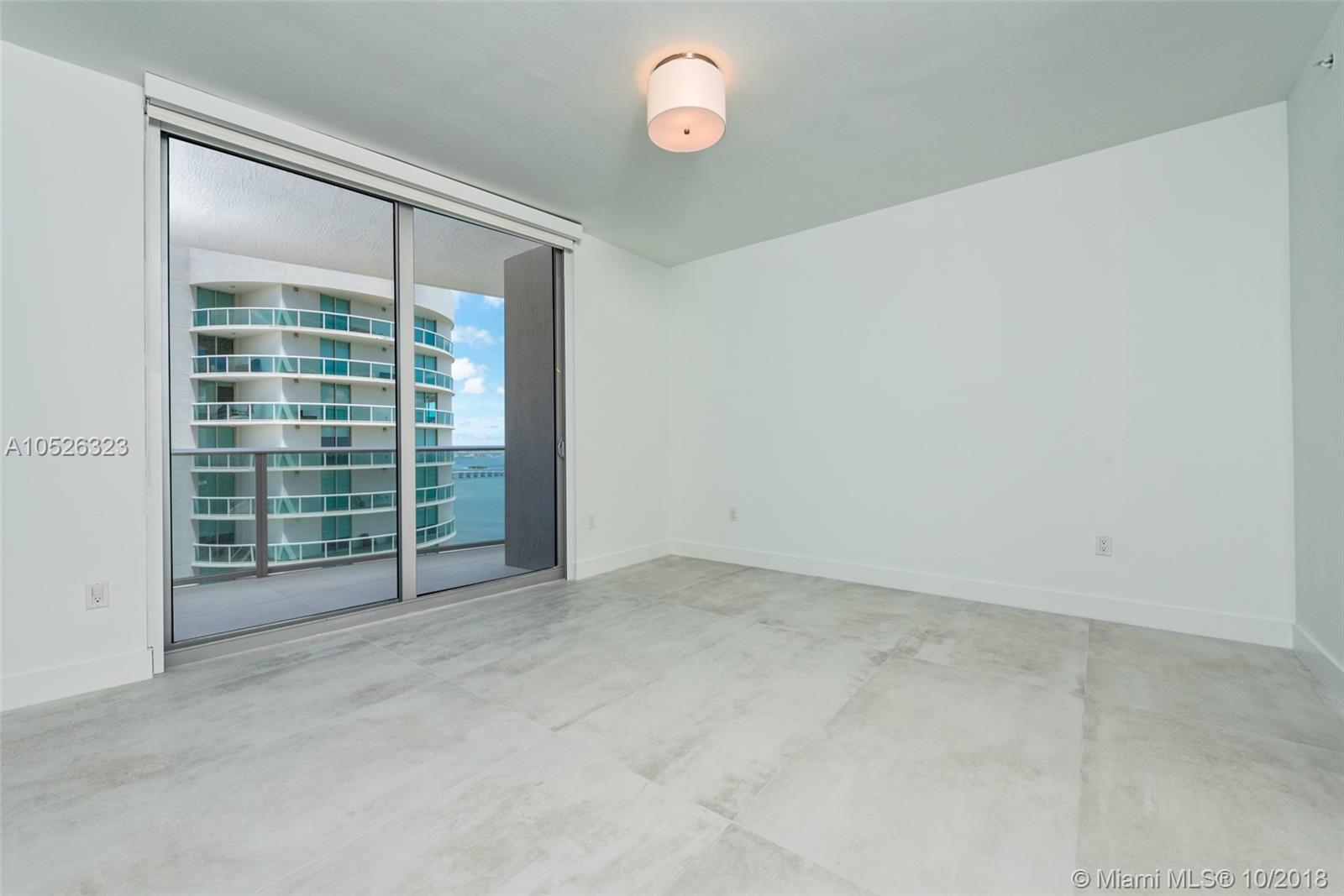 ARIA ON THE BAY - Residential