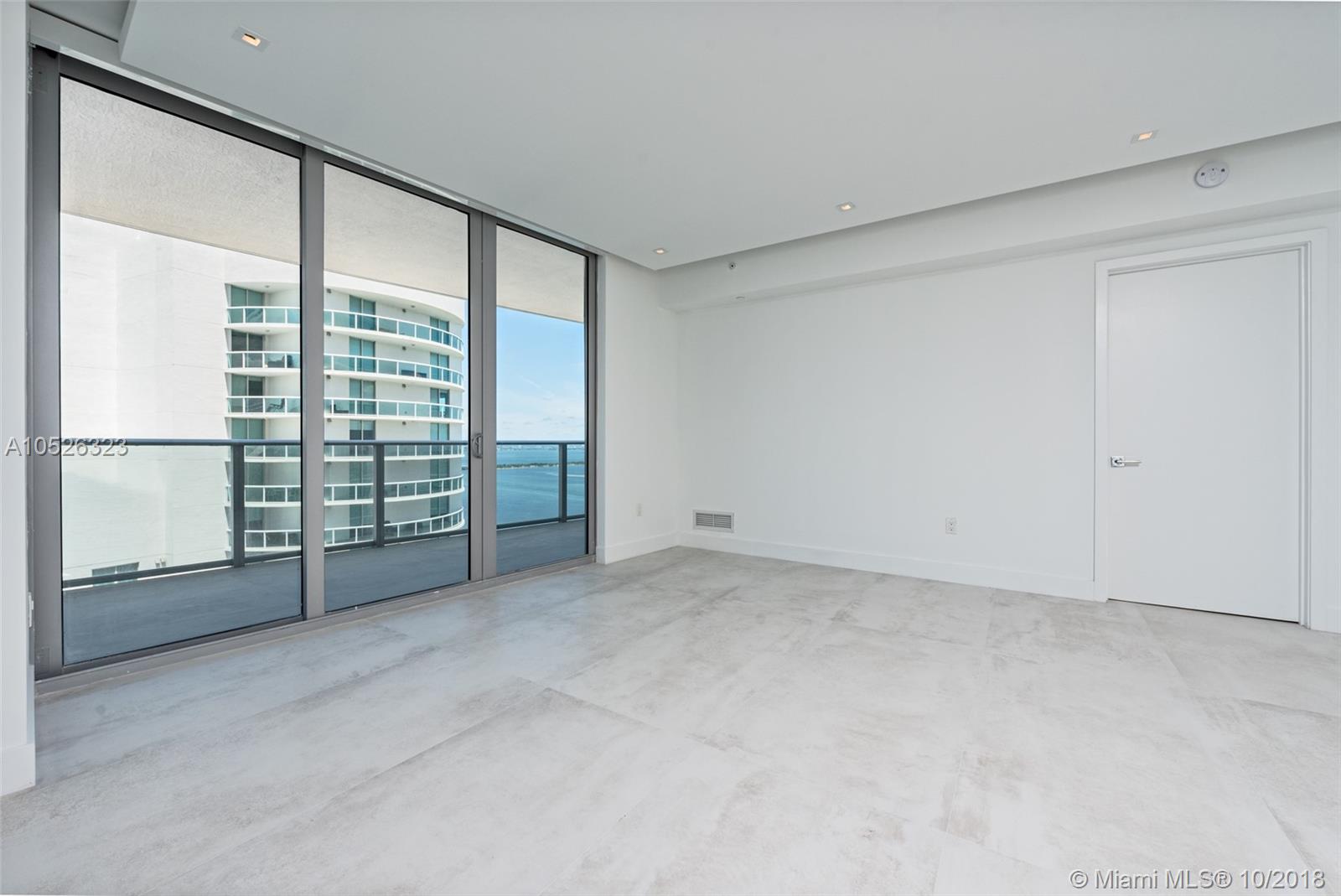 ARIA ON THE BAY - Residential