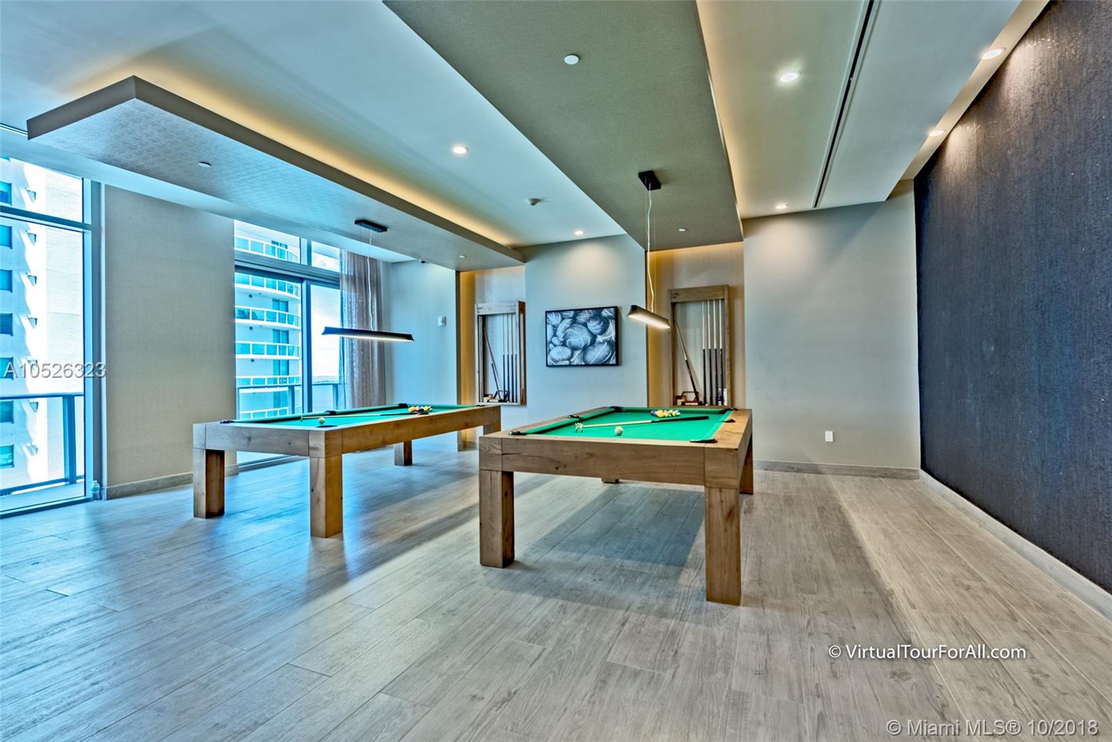 ARIA ON THE BAY - Residential