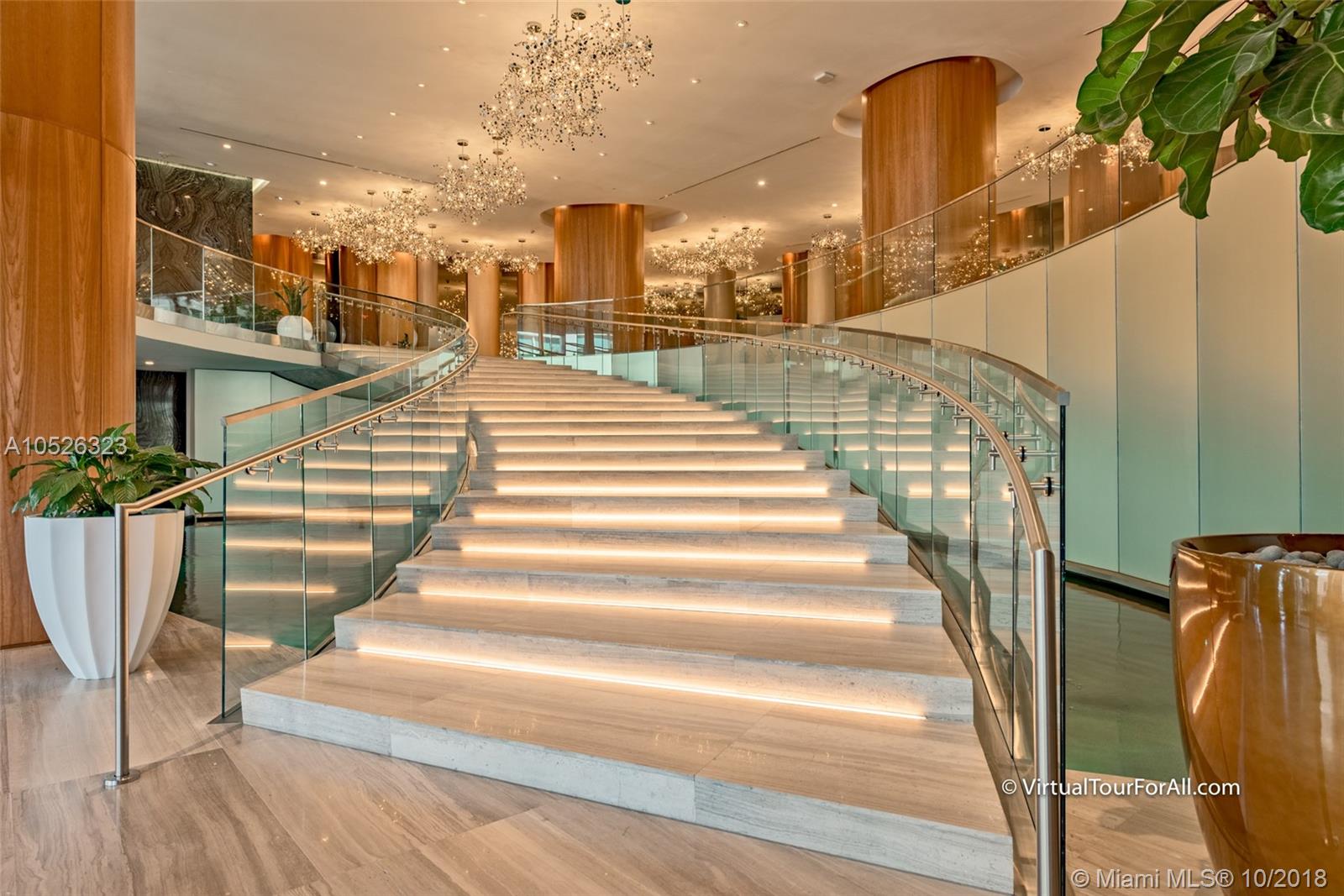 ARIA ON THE BAY - Residential