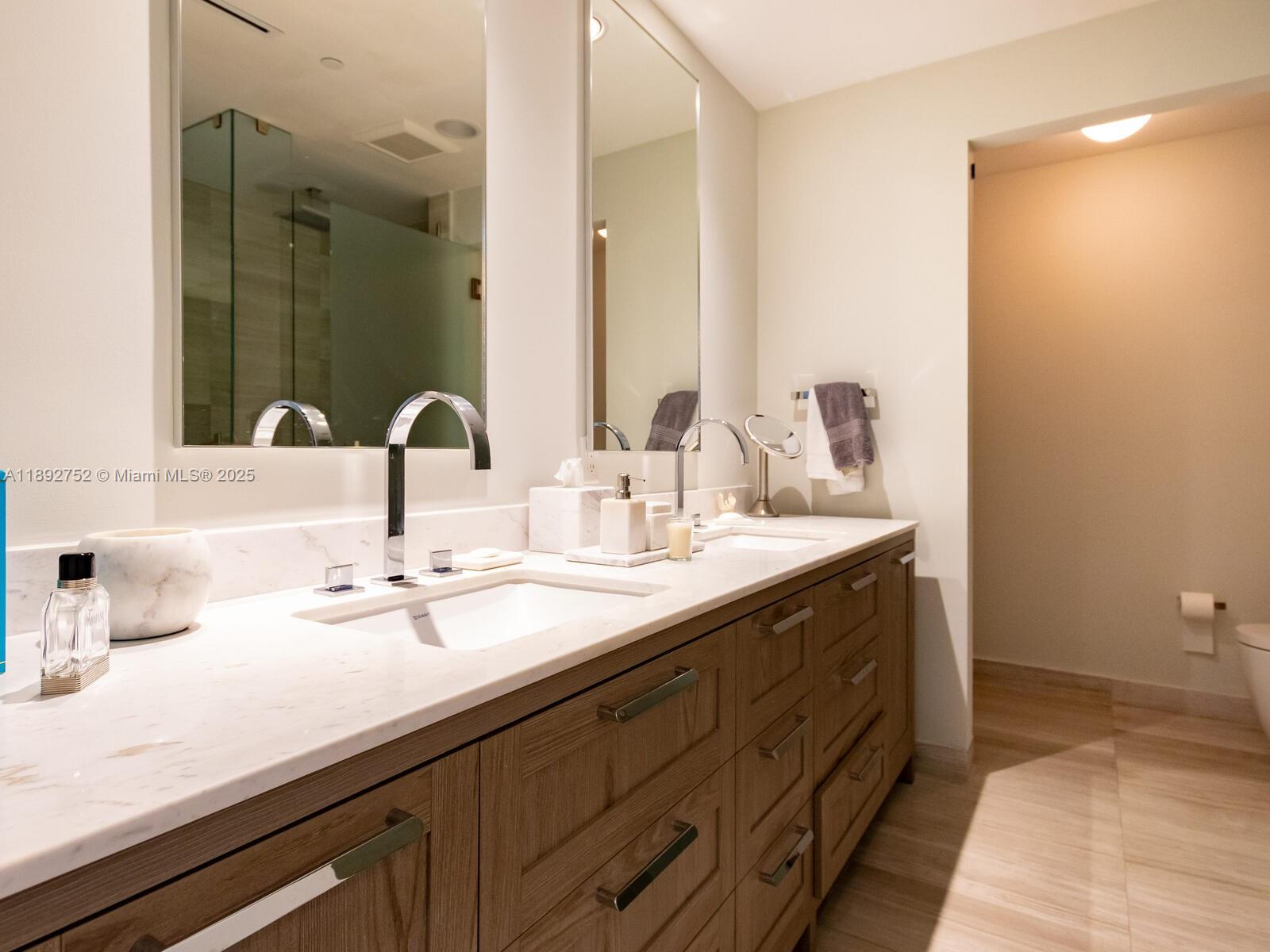 OCEANA KEY BISCAYNE CONDO - Residential Lease