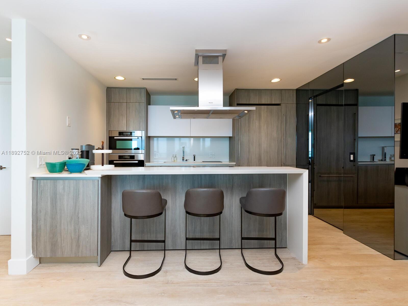 OCEANA KEY BISCAYNE CONDO - Residential Lease