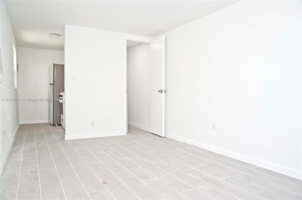 Photo of 1323 N Federal Hwy #5, Hollywood, FL 33020 (MLS # A11539831)