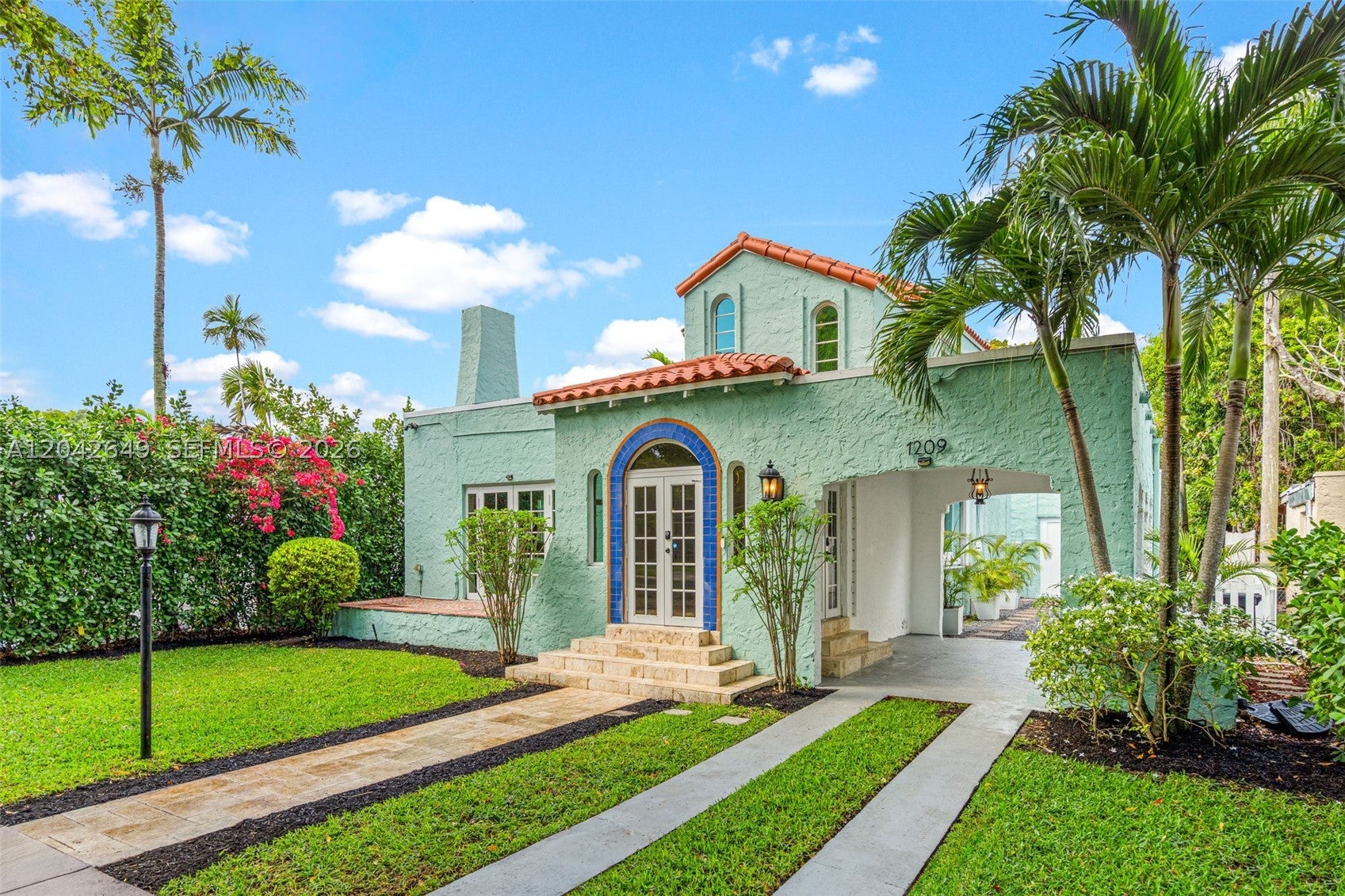 1209 La Mancha Ave, Coral Gables FL 33134