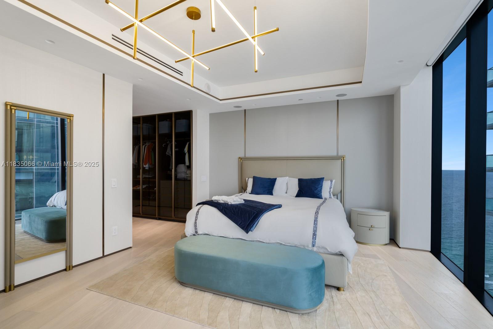 18555 COLLINS AVENUE COND - Residential