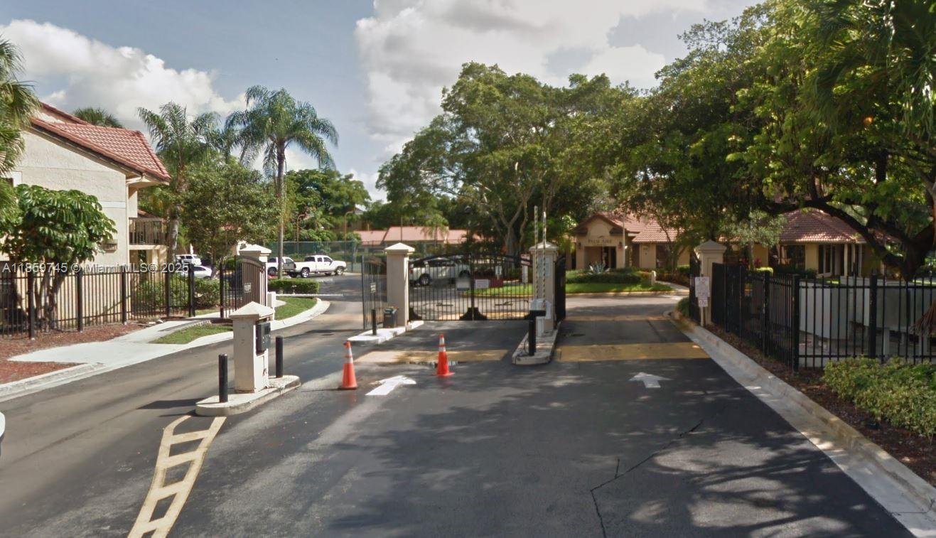 PALM AIRE GARDENS CONDO - Residential Lease