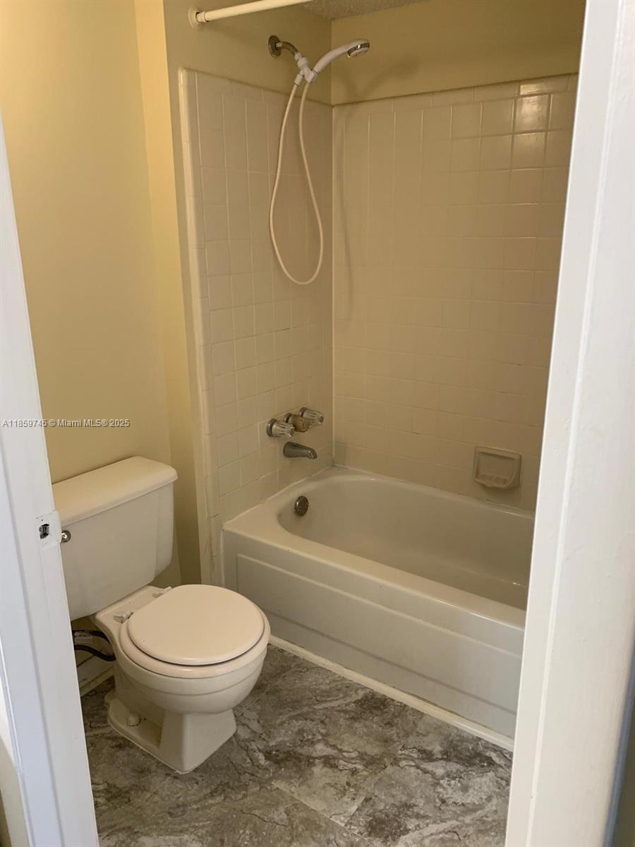 PALM AIRE GARDENS CONDO - Residential Lease