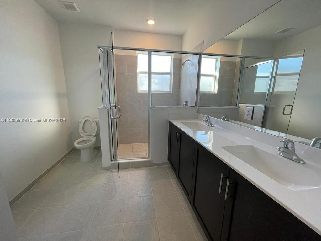 KEYS GATE RESIDENTIAL - Residential Lease