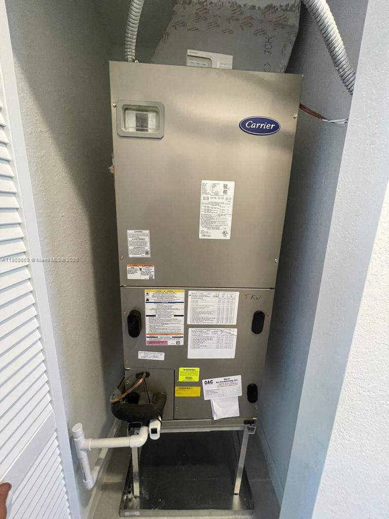 KEYS GATE RESIDENTIAL - Residential Lease