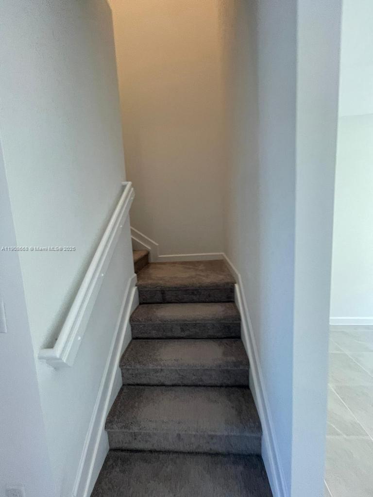 KEYS GATE RESIDENTIAL - Residential Lease