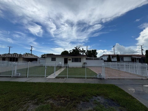 Photo of 1160 W 33rd Pl, Hialeah, FL 33012 (MLS # A12083117)