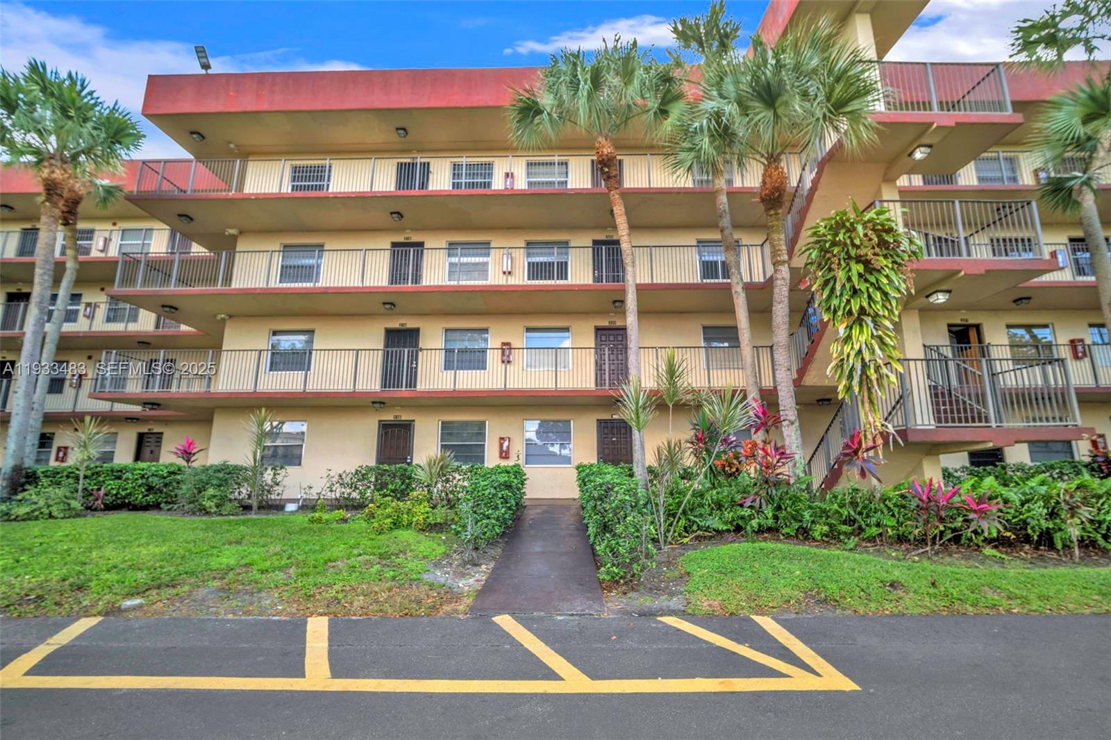 CYPRESS CHASE NORTH NO 1 - Residential