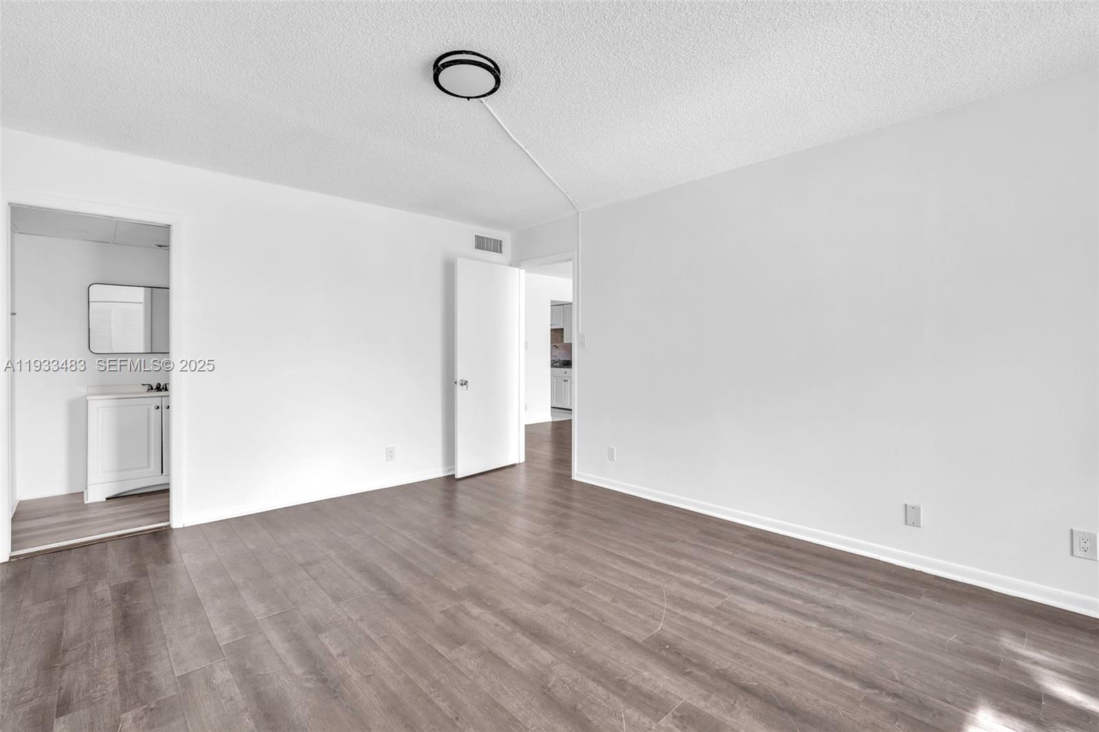 CYPRESS CHASE NORTH NO 1 - Residential