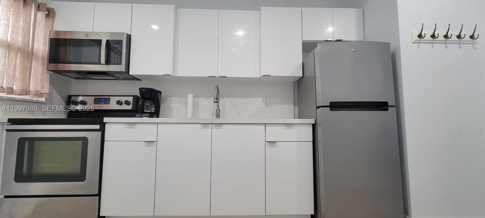 MERIDIAN PLAZA CONDO - Residential Lease