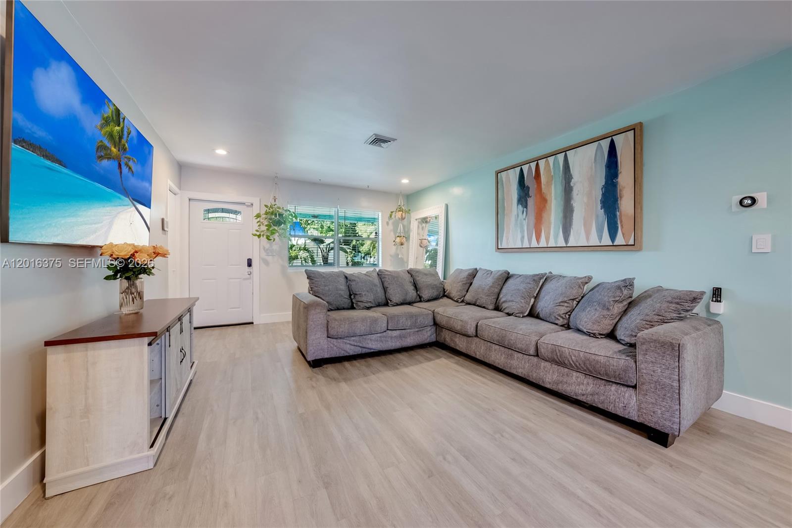 SOUTH HOLLYWOOD AMD PLAT - Residential