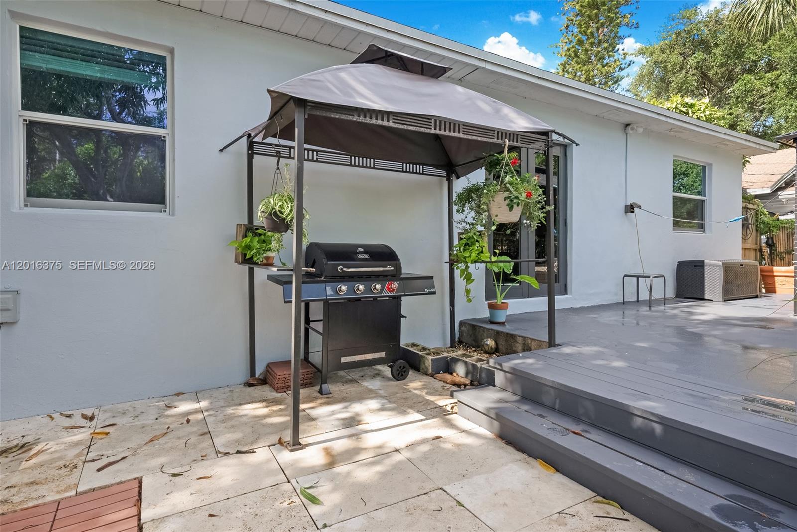 SOUTH HOLLYWOOD AMD PLAT - Residential