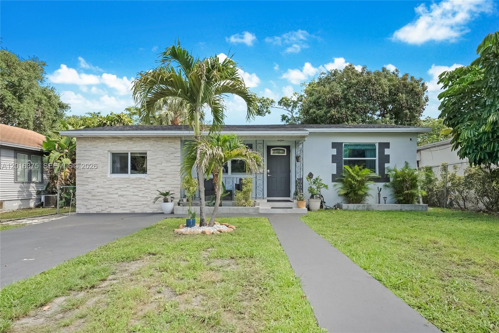 SOUTH HOLLYWOOD AMD PLAT - Residential