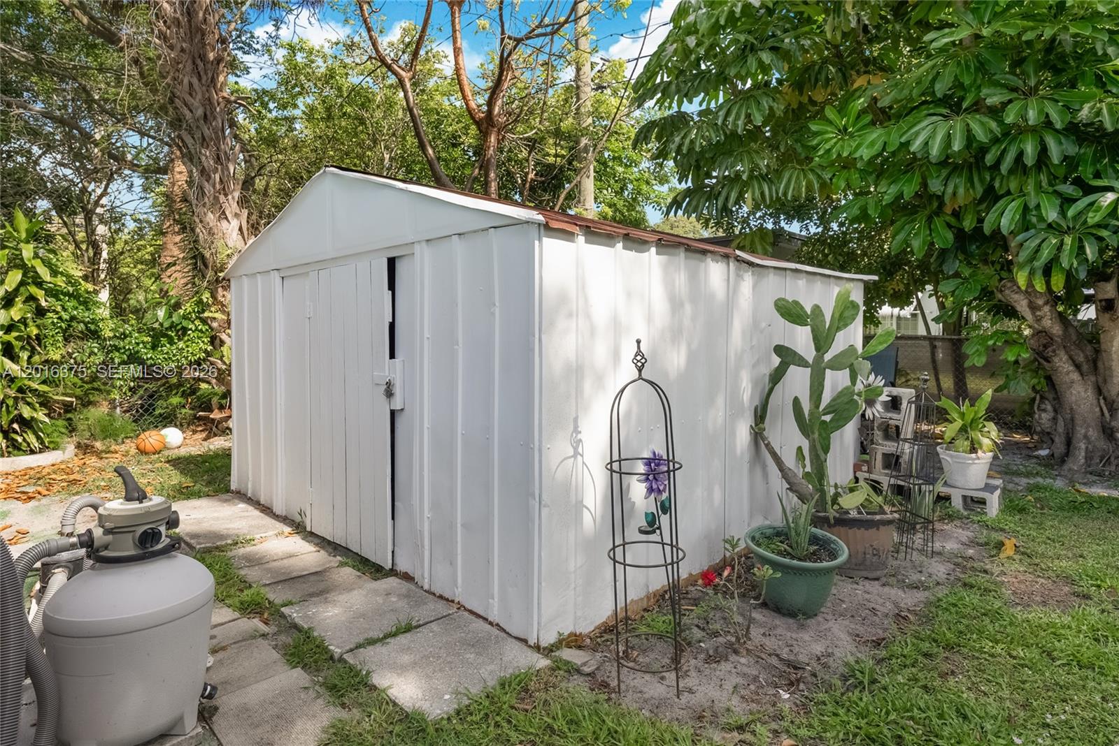 SOUTH HOLLYWOOD AMD PLAT - Residential