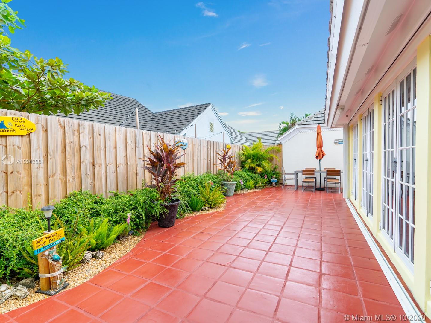 1ST ADDN TO DORAL WOODS - Residential